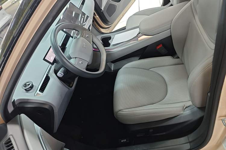 Used XPeng MONA M03 2024 620 with Ultra-Long Range Left Front Seat
