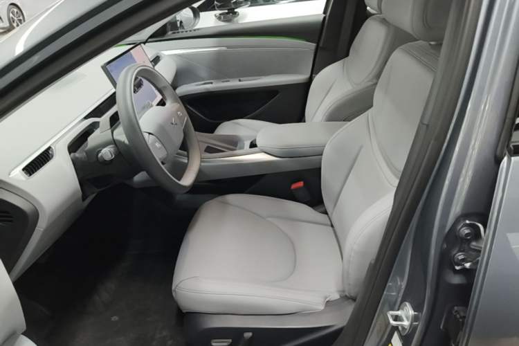 Used XPeng MONA M03 2024 620 with Ultra-Long Range Left Front Seat