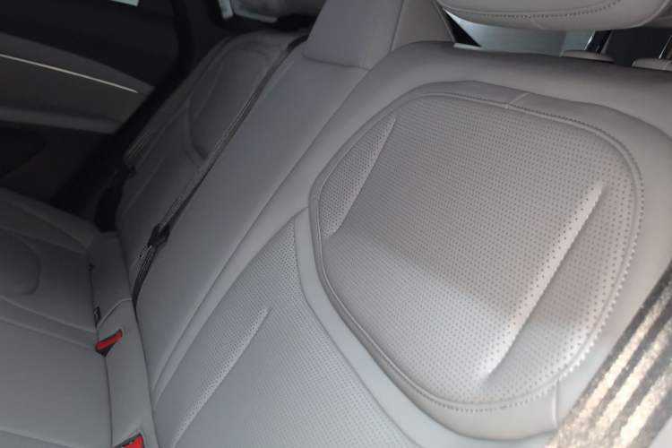 Used XPeng MONA M03 2024 620 with Ultra-Long Range Left Rear Seat