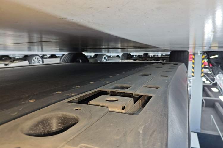 Used XPeng MONA M03 2024 620 with Ultra-Long Range Left Side Sill