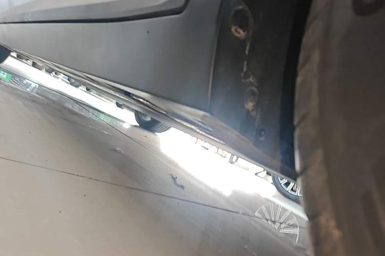 Used XPeng MONA M03 2024 620 with Ultra-Long Range Left Side Sill
