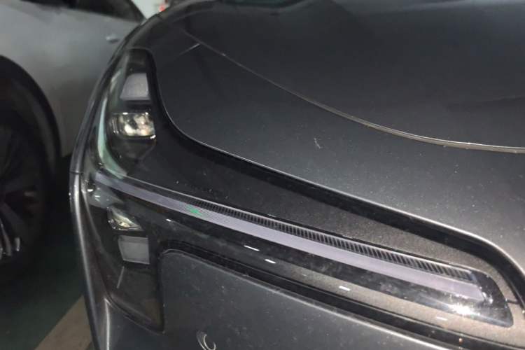 Used XPeng MONA M03 2024 620 with Ultra-Long Range Right Front Headlight