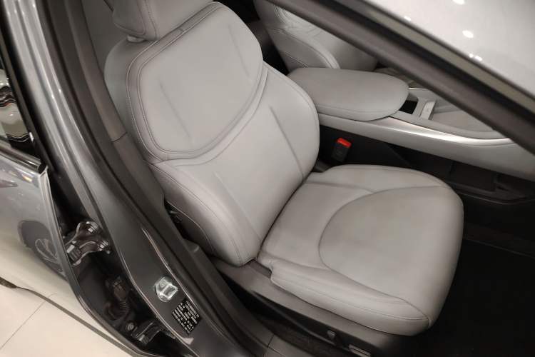 Used XPeng MONA M03 2024 515 Long-Range Right Front Seat