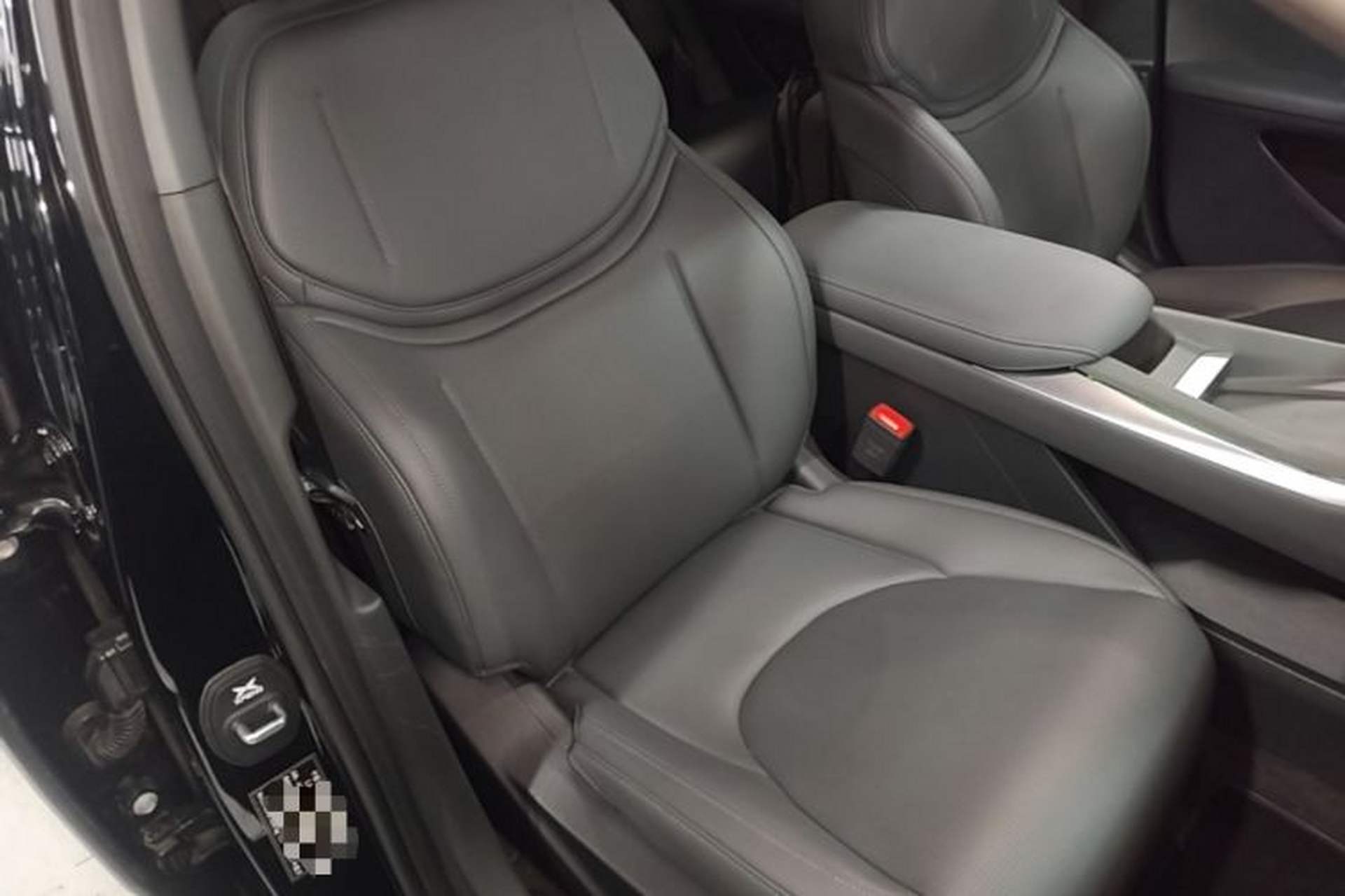 Used XPeng MONA M03 2024 620 with Ultra-Long Range Right Front Seat
