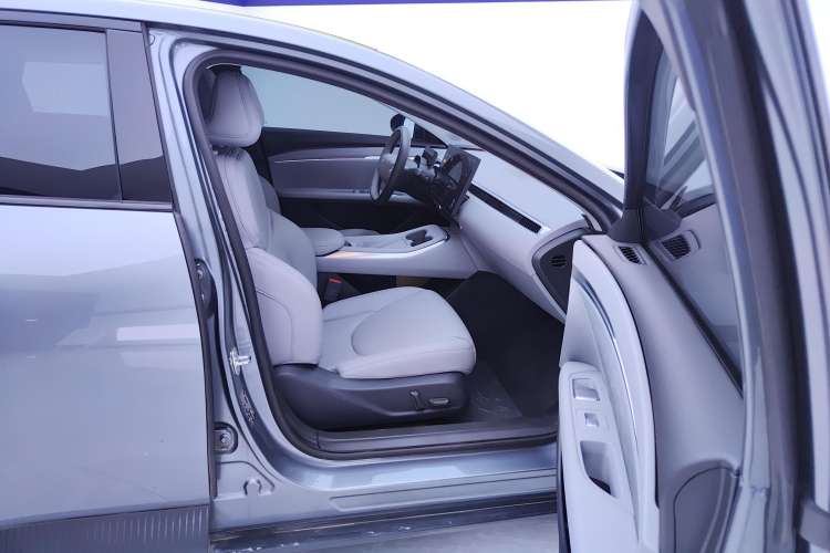 Used XPeng MONA M03 2024 620 with Ultra-Long Range Right Front Seat