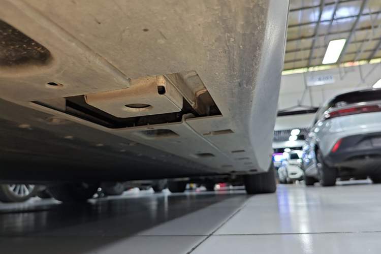 Used XPeng MONA M03 2024 620 with Ultra-Long Range Right Side Sill