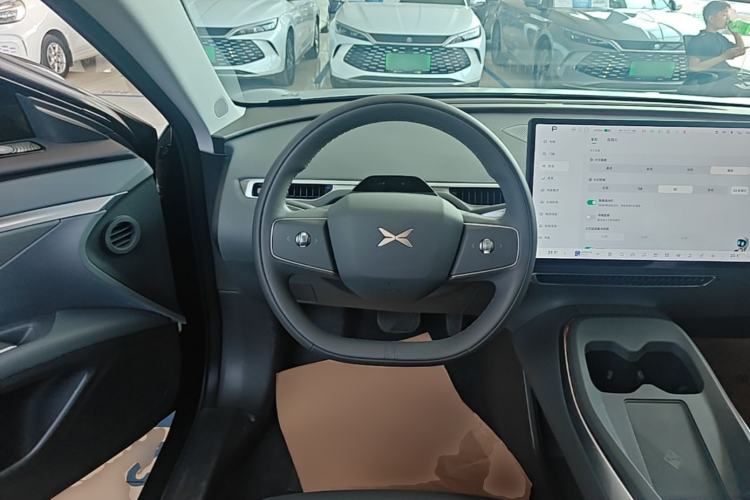 Used XPeng MONA M03 2024 620 with Ultra-Long Range Steering Wheel