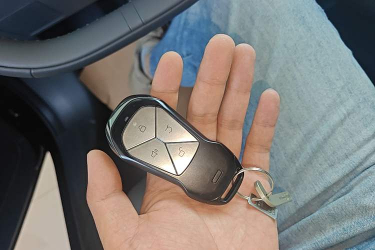 Used XPeng MONA M03 2024 620 with Ultra-Long Range Vehicle Key