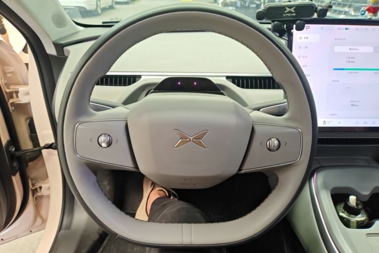 Used XPeng MONA M03 2024 620 with Ultra-Long Range Steering Wheel