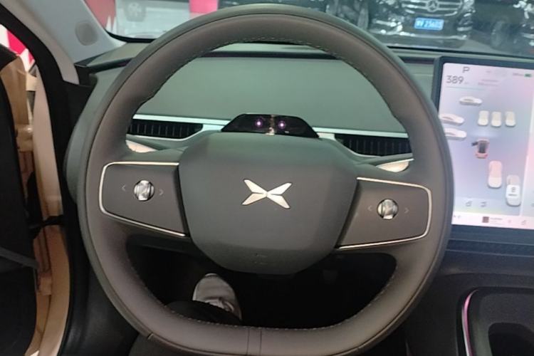 Used XPeng MONA M03 2024 620 with Ultra-Long Range Steering Wheel