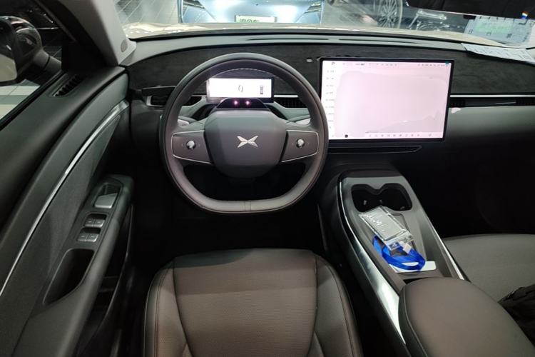 Used XPeng MONA M03 2024 620 with Ultra-Long Range Steering Wheel