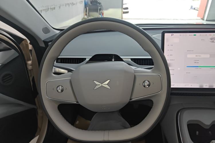 Used XPeng MONA M03 2024 620 with Ultra-Long Range Steering Wheel