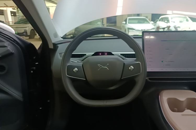 Used XPeng MONA M03 2024 620 with Ultra-Long Range Steering Wheel