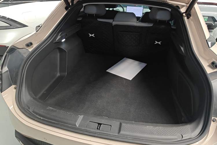 Used XPeng MONA M03 2024 620 with Ultra-Long Range Trunk