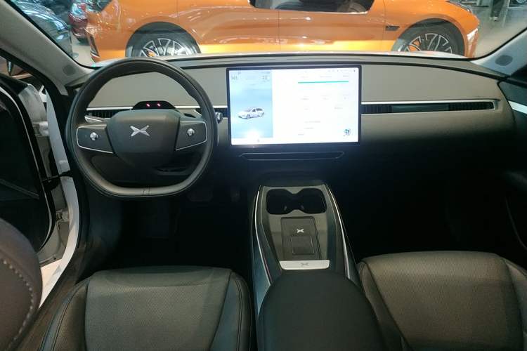 Used XPeng MONA M03 2024 620 with Ultra-Long Range Center Console