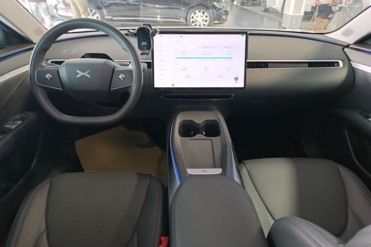Used XPeng MONA M03 2024 620 with Ultra-Long Range Center Console