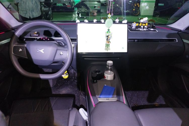 Used XPeng MONA M03 2024 620 with Ultra-Long Range Center Console