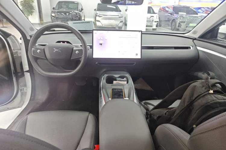 Used XPeng MONA M03 2024 620 with Ultra-Long Range Center Console
