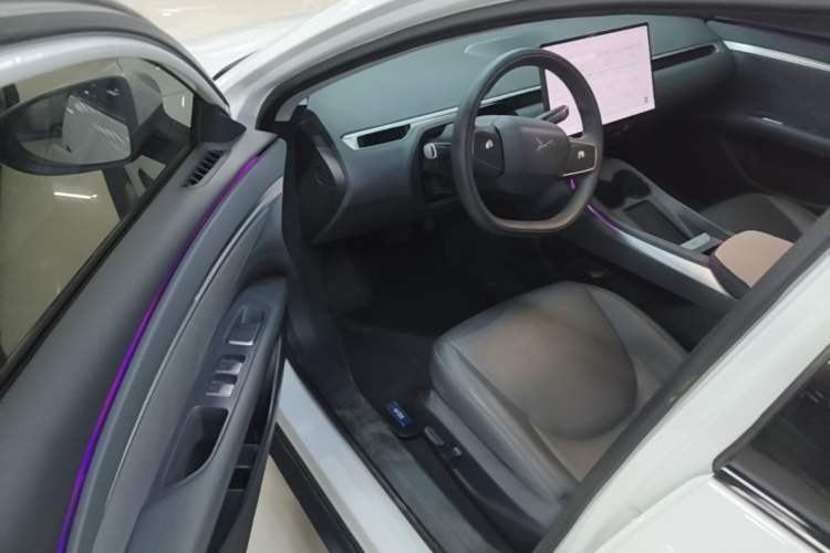 Used XPeng MONA M03 2024 620 with Ultra-Long Range Driver Seat