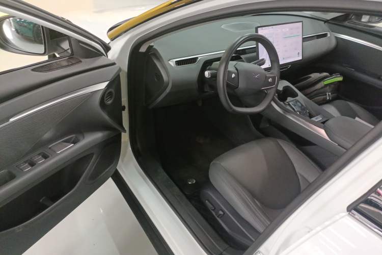 Used XPeng MONA M03 2024 620 with Ultra-Long Range Driver Seat