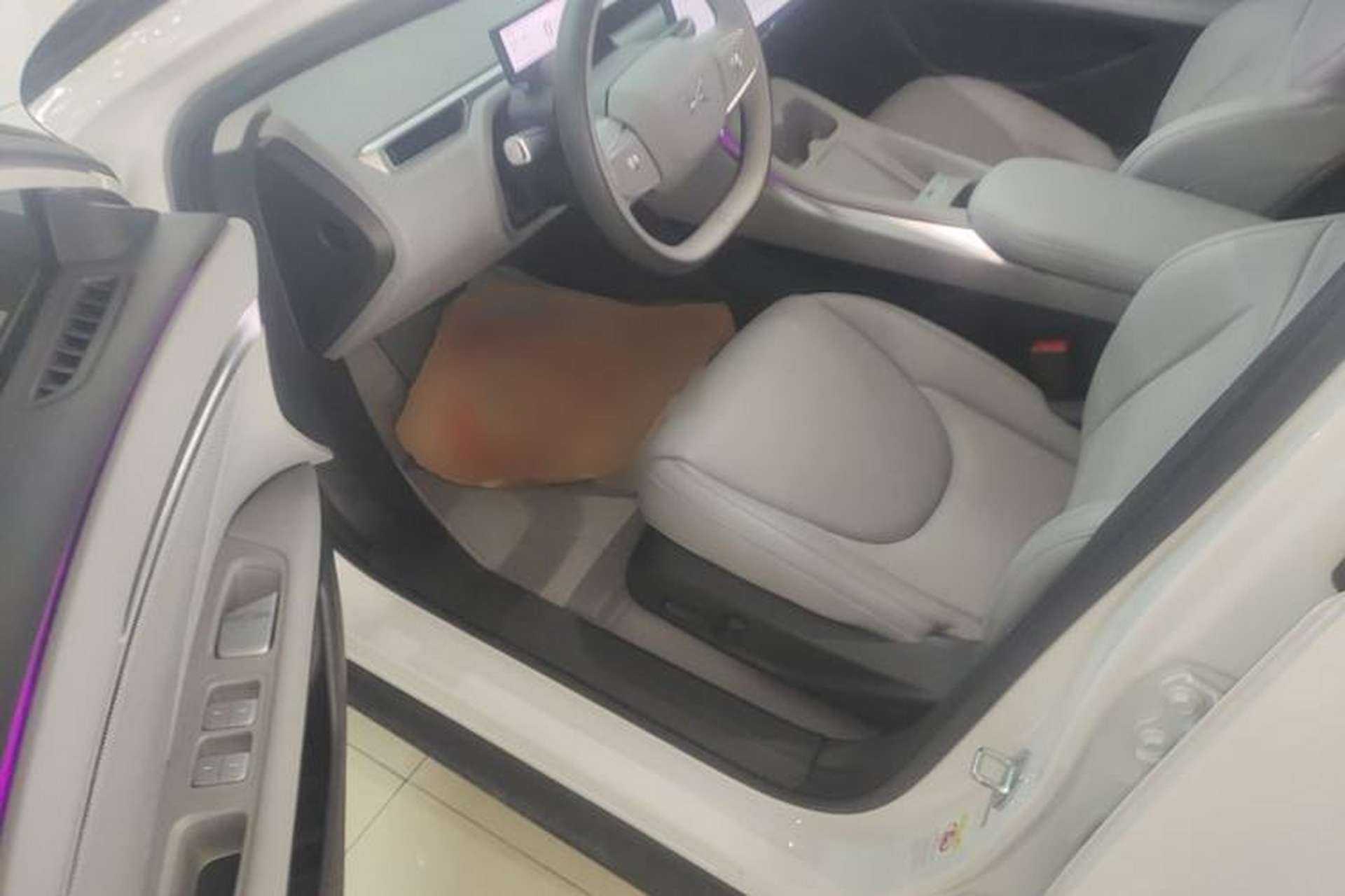 Used XPeng MONA M03 2024 620 with Ultra-Long Range Driver Seat