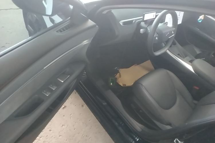 Used XPeng MONA M03 2024 620 with Ultra-Long Range Driver Seat