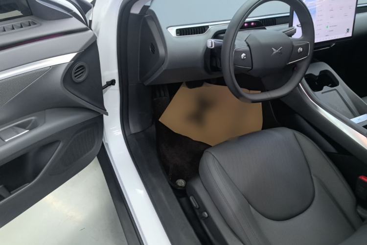 Used XPeng MONA M03 2024 620 with Ultra-Long Range Driver Seat