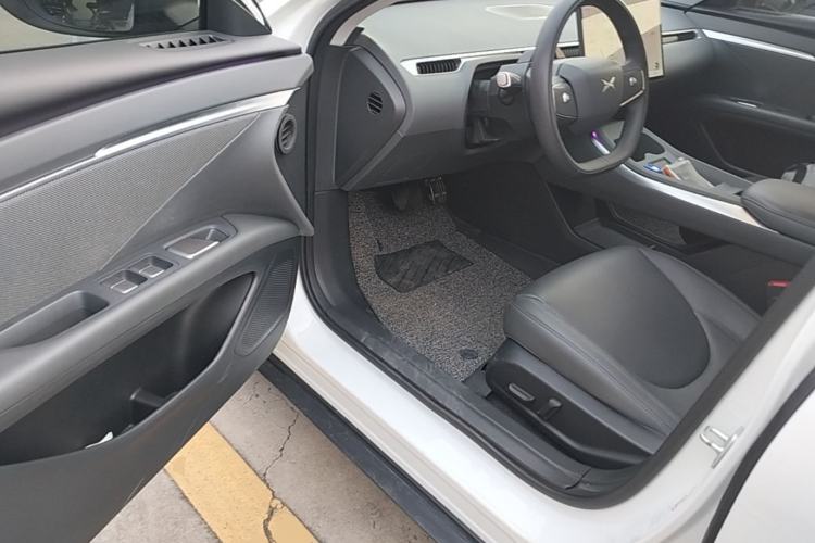 Used XPeng MONA M03 2024 620 with Ultra-Long Range Driver Seat