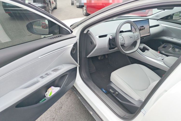 Used XPeng MONA M03 2024 620 with Ultra-Long Range Driver Seat