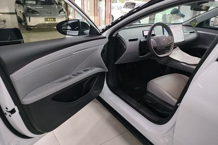 Used XPeng MONA M03 2024 620 with Ultra-Long Range Driver Seat