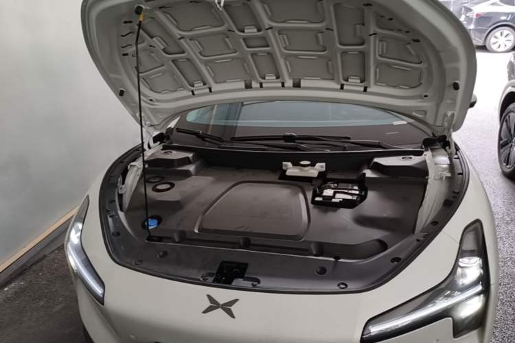Used XPeng MONA M03 2024 515 Long-Range Engine Bay