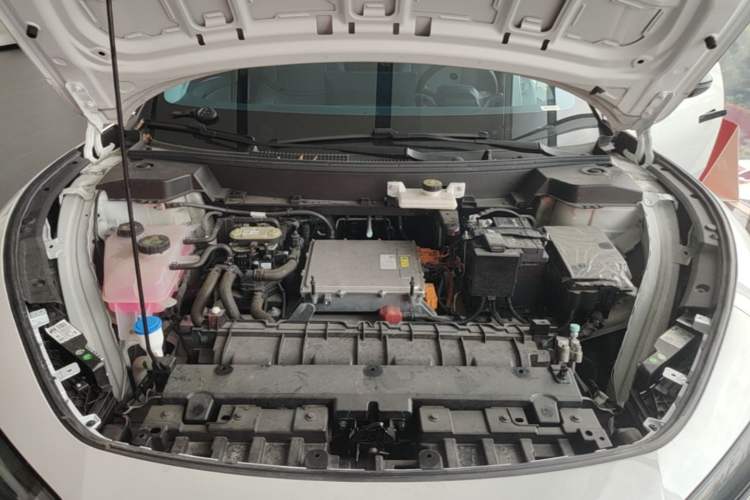Used XPeng MONA M03 2024 620 with Ultra-Long Range Engine Bay