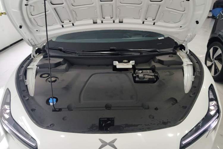 Used XPeng MONA M03 2024 620 with Ultra-Long Range Engine Bay