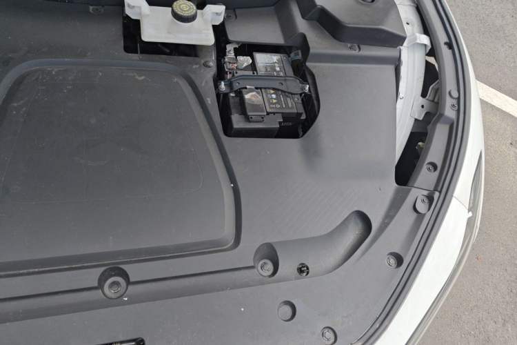 Used XPeng MONA M03 2024 515 Long-Range Engine Bay Left