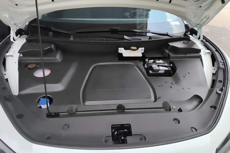 Used XPeng MONA M03 2024 515 Long-Range Engine Bay