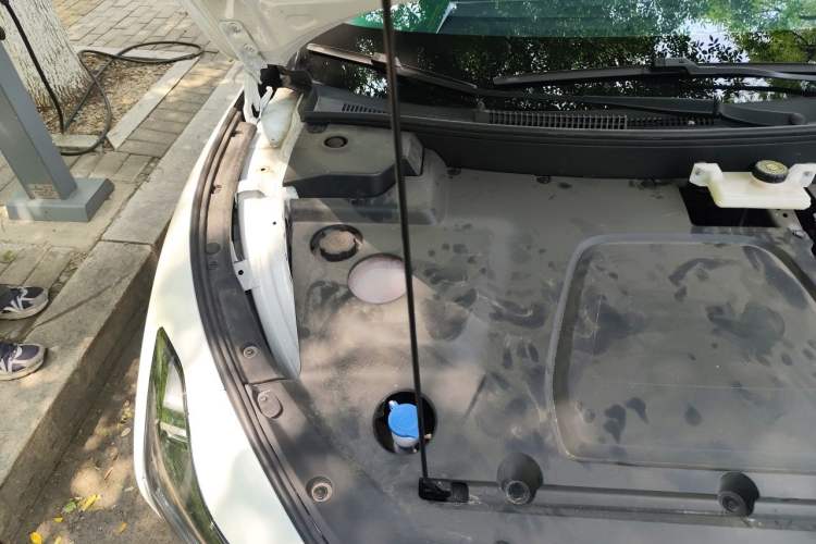 Used XPeng MONA M03 2024 515 Long-Range Engine Bay Right