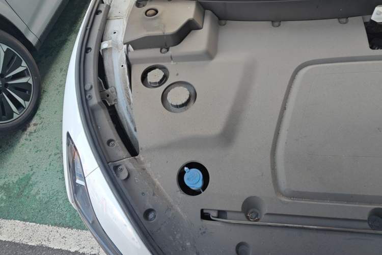 Used XPeng MONA M03 2024 620 with Ultra-Long Range Engine Bay Right