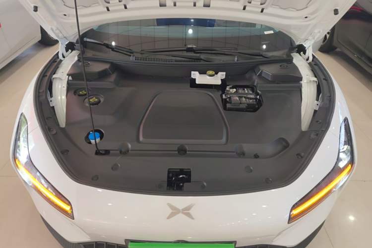 Used XPeng MONA M03 2024 515 Long-Range Engine Bay