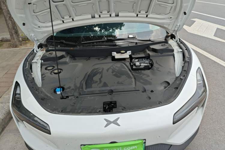 Used XPeng MONA M03 2024 620 with Ultra-Long Range Engine Bay