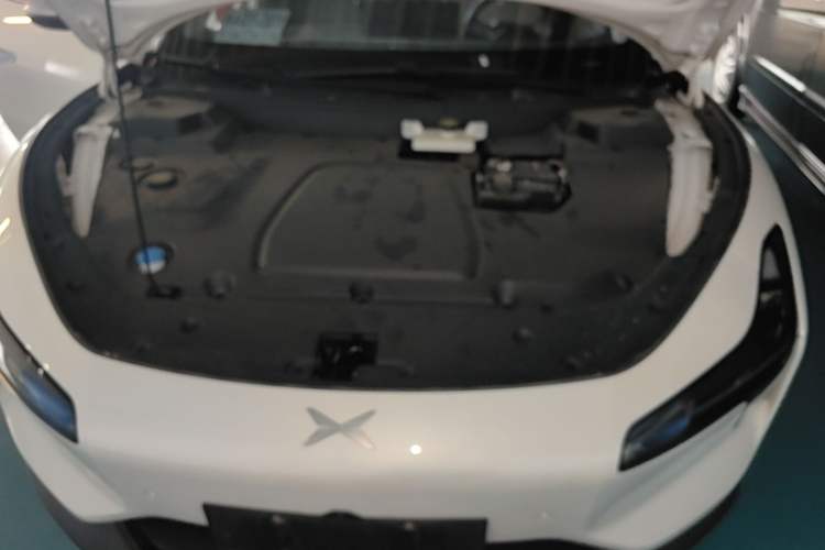 Used XPeng MONA M03 2024 620 with Ultra-Long Range Engine Bay