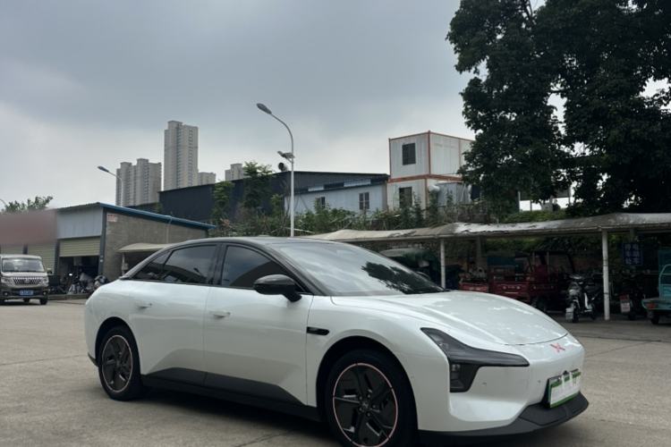 Used XPeng MONA M03 2024 620 with Ultra-Long Range Exterior 2