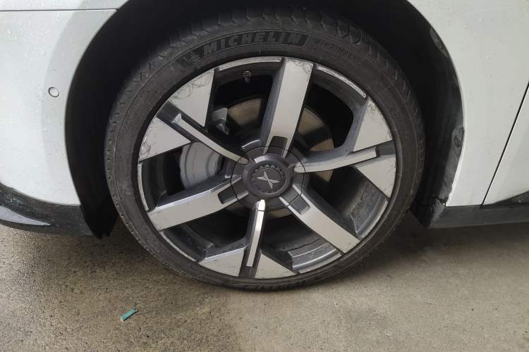 Used XPeng MONA M03 2024 620 with Ultra-Long Range Exterior 2