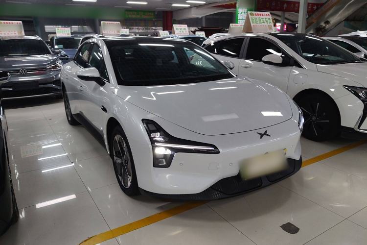 Used XPeng MONA M03 2024 620 with Ultra-Long Range Exterior 2