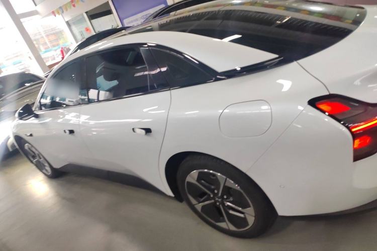 Used XPeng MONA M03 2024 620 with Ultra-Long Range Exterior 3