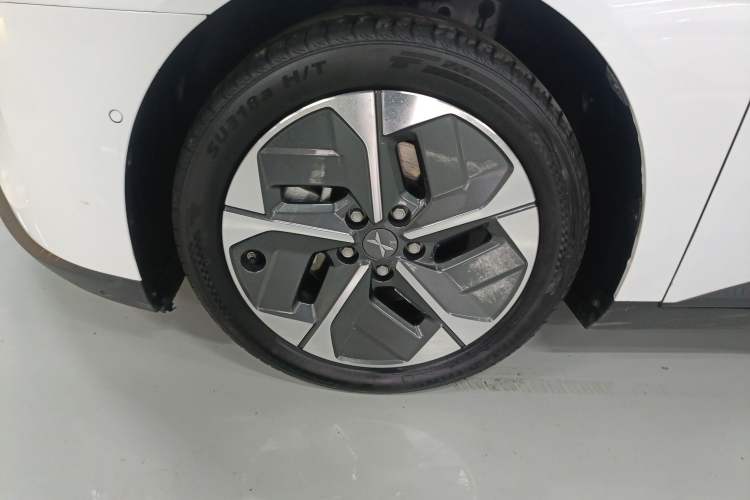 Used XPeng MONA M03 2024 620 with Ultra-Long Range Exterior 4