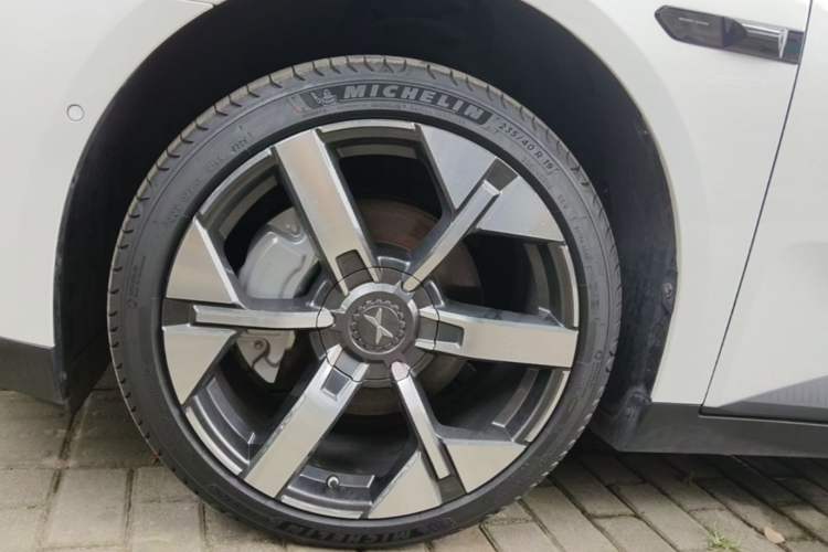 Used XPeng MONA M03 2024 620 with Ultra-Long Range Exterior 4