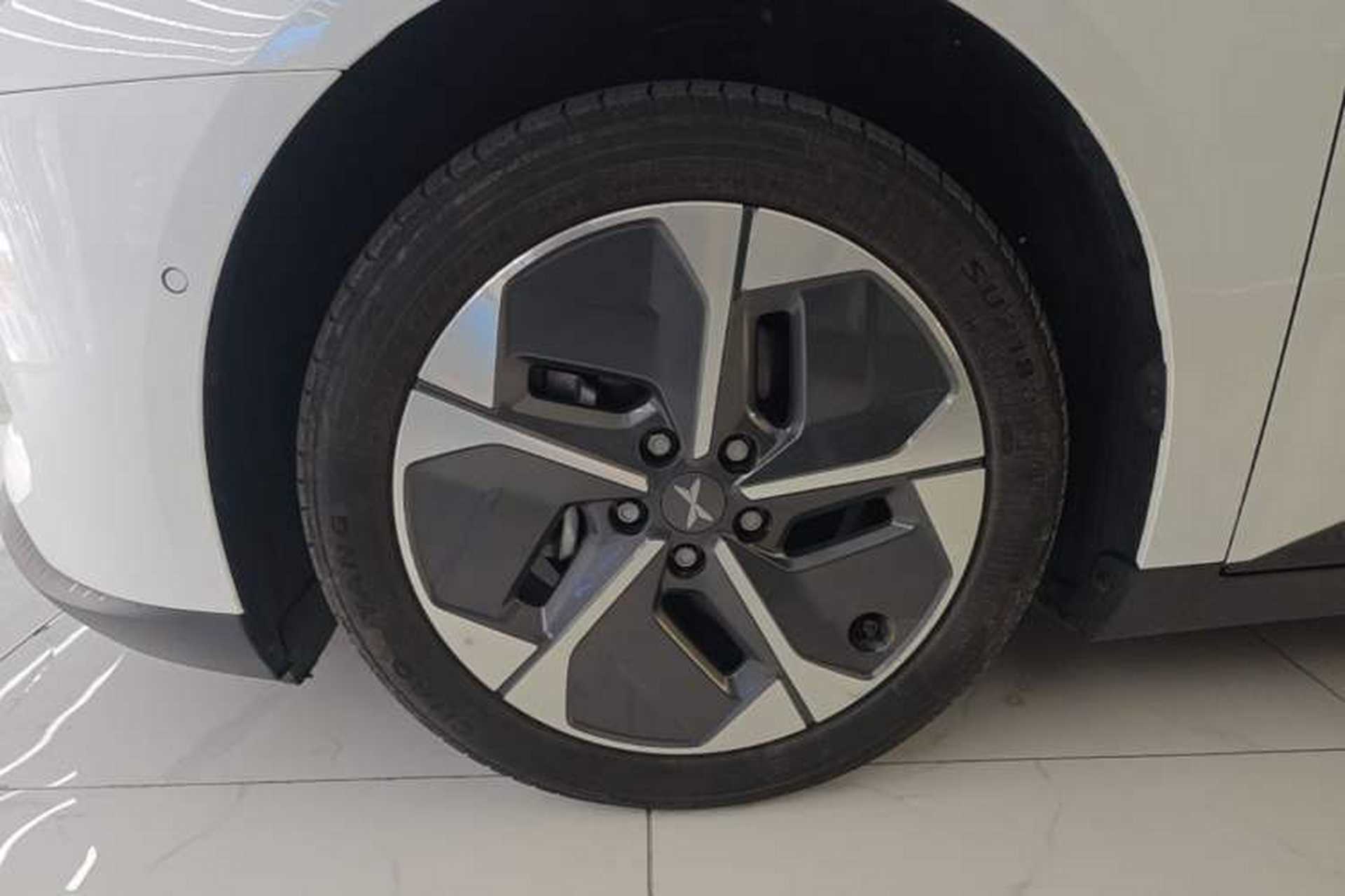 Used XPeng MONA M03 2024 620 with Ultra-Long Range Exterior 4