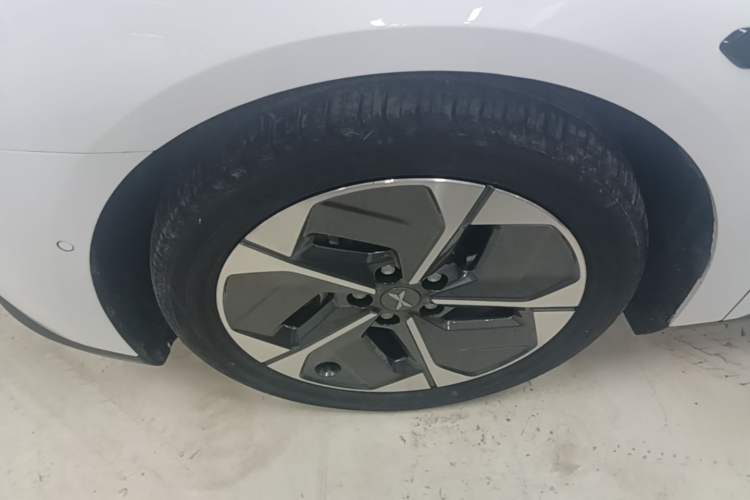 Used XPeng MONA M03 2024 515 Long-Range Exterior 4