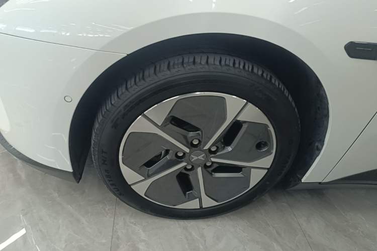 Used XPeng MONA M03 2024 515 Long-Range Exterior 4