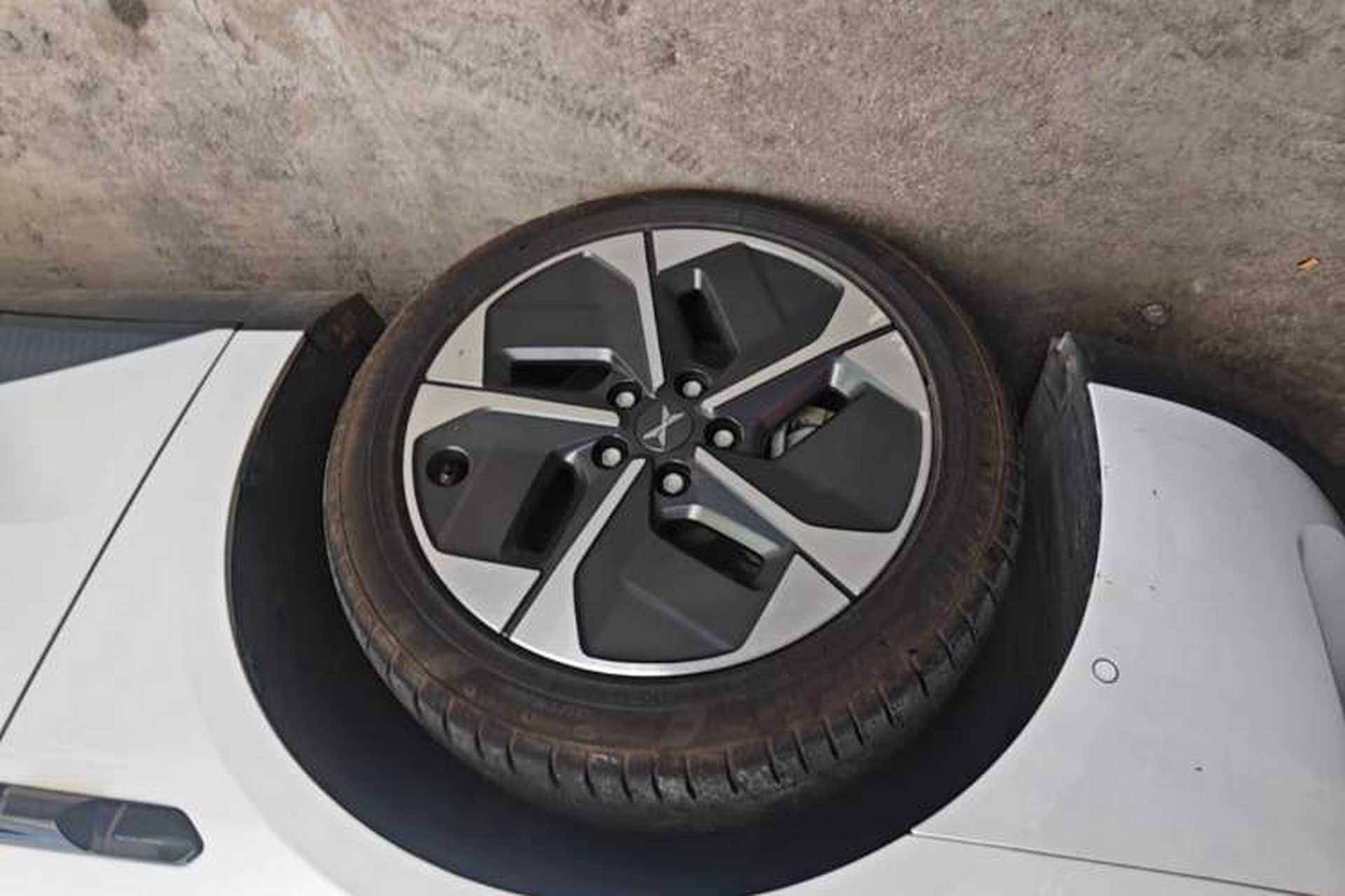 Used XPeng MONA M03 2024 620 with Ultra-Long Range Exterior 4
